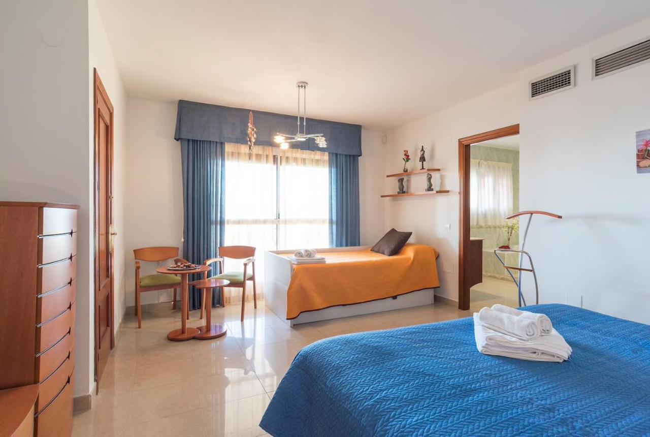 Livemalaga Terrace & Beach Grand House Экстерьер фото